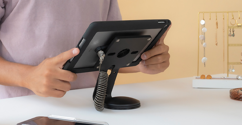 Fixed 45 degree VESA Stand - Core